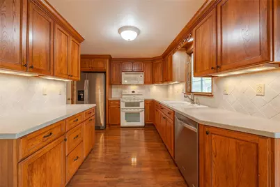 304 Alamo Dr, Pittsburgh, PA 15241 - Photo 7