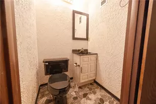 304 Alamo Dr, Pittsburgh, PA 15241 - Photo 37