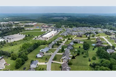 136 Stratford Dr, Buffalo Township, PA 16055 - Photo 5