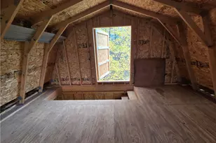 205 Hamburg Rd, Hempfield Township, PA 16125 - Photo 39