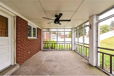 260 Hillary Dr, Pittsburgh, PA 15147 - Photo 5