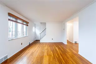 260 Hillary Dr, Pittsburgh, PA 15147 - Photo 11