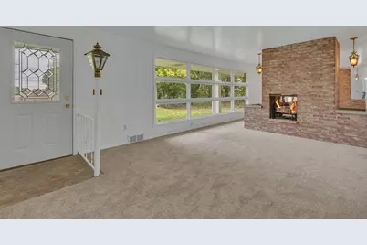 1065 Tuscarawas Rd, Brighton Township, PA 15009 - Photo 7