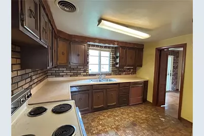 1010 4th St, Baden, PA 15005 - Photo 5