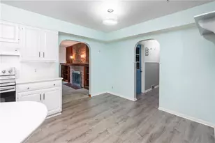 686 Christy, Hermitage, PA 16148 - Photo 9