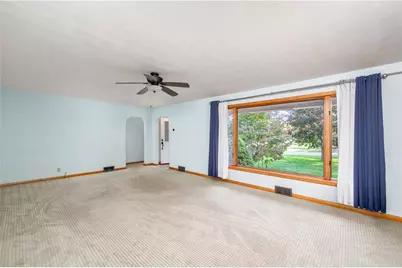 686 Christy, Hermitage, PA 16148 - Photo 7