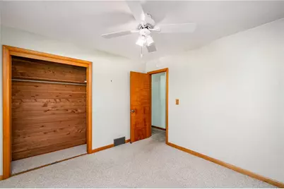 686 Christy, Hermitage, PA 16148 - Photo 23