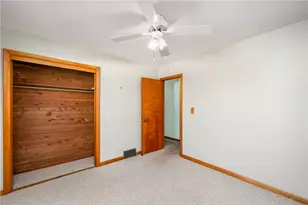 686 Christy, Hermitage, PA 16148 - Photo 23