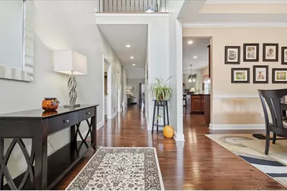 1301 Shinnecock Ct, Adams Township, PA 16046 - Photo 3