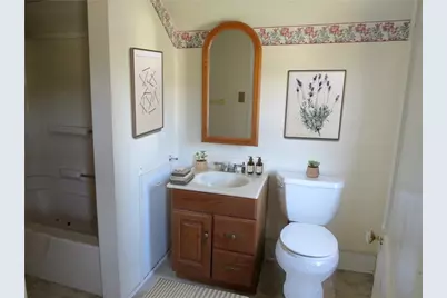 207 N Main St, Houston, PA 15342 - Photo 21