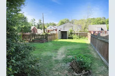 207 N Main St, Houston, PA 15342 - Photo 3