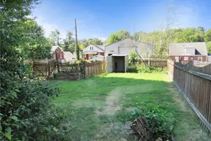 207 N Main St, Houston, PA 15342 - Photo 3