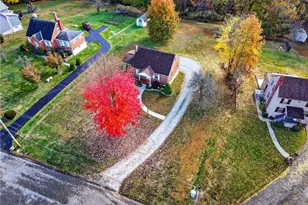 31 Evelyn Dr, Robinson Twp, PA 15108 - Photo 37