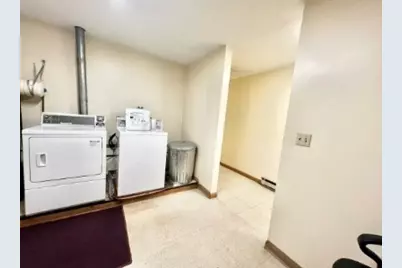 40 Race St Race St #2D, Manor, PA 15665 - Photo 9