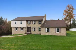 214 Ridgeview Dr, Pittsburgh, PA 15090 - Photo 1