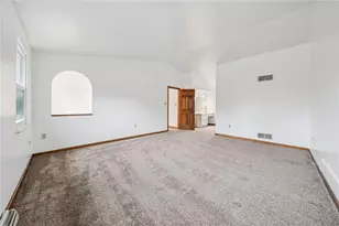 214 Ridgeview Dr, Pittsburgh, PA 15090 - Photo 21