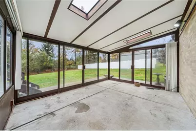 214 Ridgeview Dr, Pittsburgh, PA 15090 - Photo 17