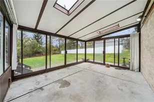 214 Ridgeview Dr, Pittsburgh, PA 15090 - Photo 17