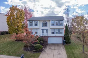 524 Grandshire Dr, Cranberry Township, PA 16066 - Photo 1