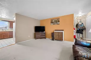 103 Jade Dr, Oakdale, PA 15071 - Photo 5