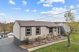 103 Jade Dr, Oakdale, PA 15071 - Photo 17