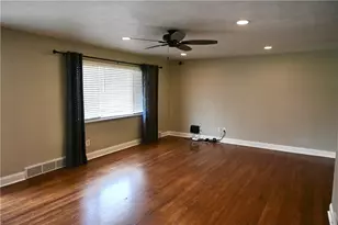 102 McKenzie Dr, Pittsburgh, PA 15235 - Photo 13