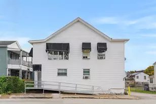 100-102 S 12th St, Jeannette, PA 15644 - Photo 3