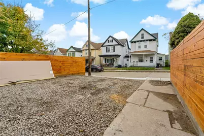 618 Boggs Ave, Pittsburgh, PA 15211 - Photo 23