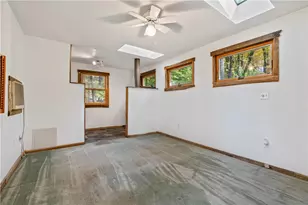 2123 Rocky Ridge Rd, Bullskin Township, PA 15610 - Photo 11