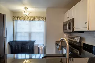 19B Bethany Dr, Pittsburgh, PA 15215 - Photo 11