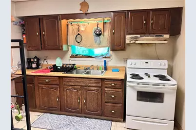 510 Harrison Ave, Jeannette, PA 15644 - Photo 5