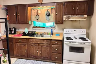 510 Harrison Ave, Jeannette, PA 15644 - Photo 5