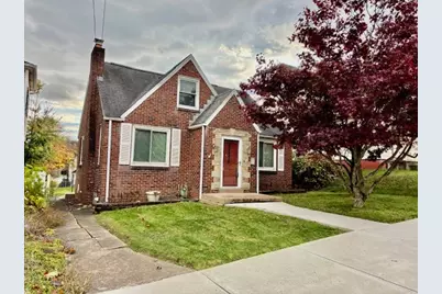 705 Todd Ave, Ellwood City, PA 16117 - Photo 1