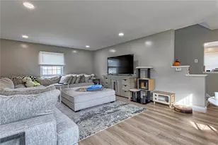 1608 Kansas Ave, White Oak, PA 15131 - Photo 3