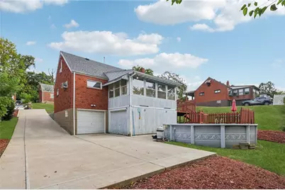 723 Elwell Ave, West Mifflin, PA 15122 - Photo 25