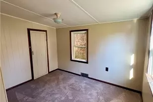 210 Mosholder Ln, Hopewell Township, PA 15001 - Photo 11