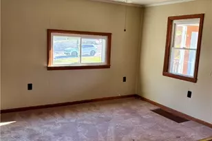 210 Mosholder Ln, Hopewell Township, PA 15001 - Photo 9