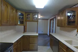 105 Single St, Carmichaels-Cumberland, PA 15320 - Photo 23