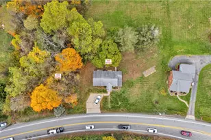 1004-1006 Gringo Rd, Hopewell Township, PA 15001 - Photo 5