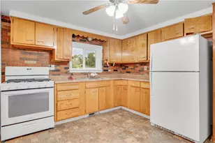 1002 Gringo Rd, Hopewell Township, PA 15001 - Photo 13