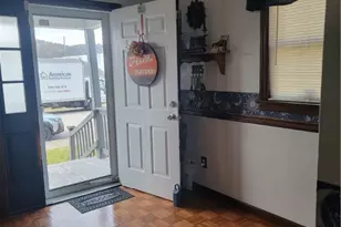 2110 Kenneth Ave, Arnold, PA 15068 - Photo 3