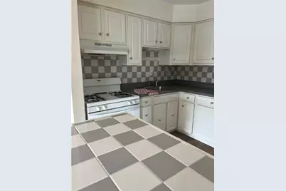 1000 College Park Dr #9, Moon/Crescent Twp, PA 15108 - Photo 7