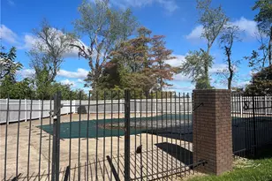 1000 College Park Dr, Moon/Crescent Twp, PA 15108 - Photo 19