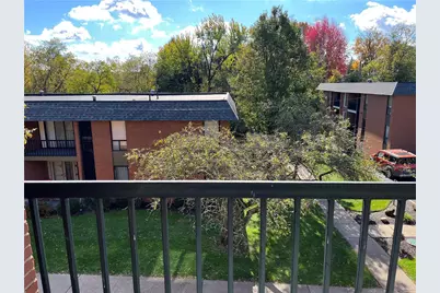 1000 College Park Dr #9, Moon/Crescent Twp, PA 15108 - Photo 5