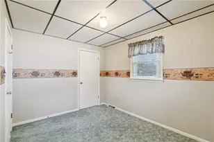 2422 Ridgewood Ct, Shenango Township, PA 16101 - Photo 37