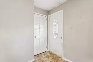 2422 Ridgewood Ct, Shenango Township, PA 16101 - Photo 5