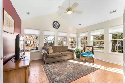 2031 Isleworth Lane, Cranberry Township, PA 16066 - Photo 7