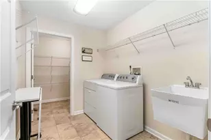 2031 Isleworth Lane, Cranberry Township, PA 16066 - Photo 23