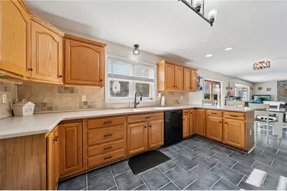 227 Sandworks Rd, Hempfield Township, PA 15639 - Photo 9