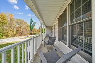 227 Sandworks Rd, Hempfield Township, PA 15639 - Photo 3